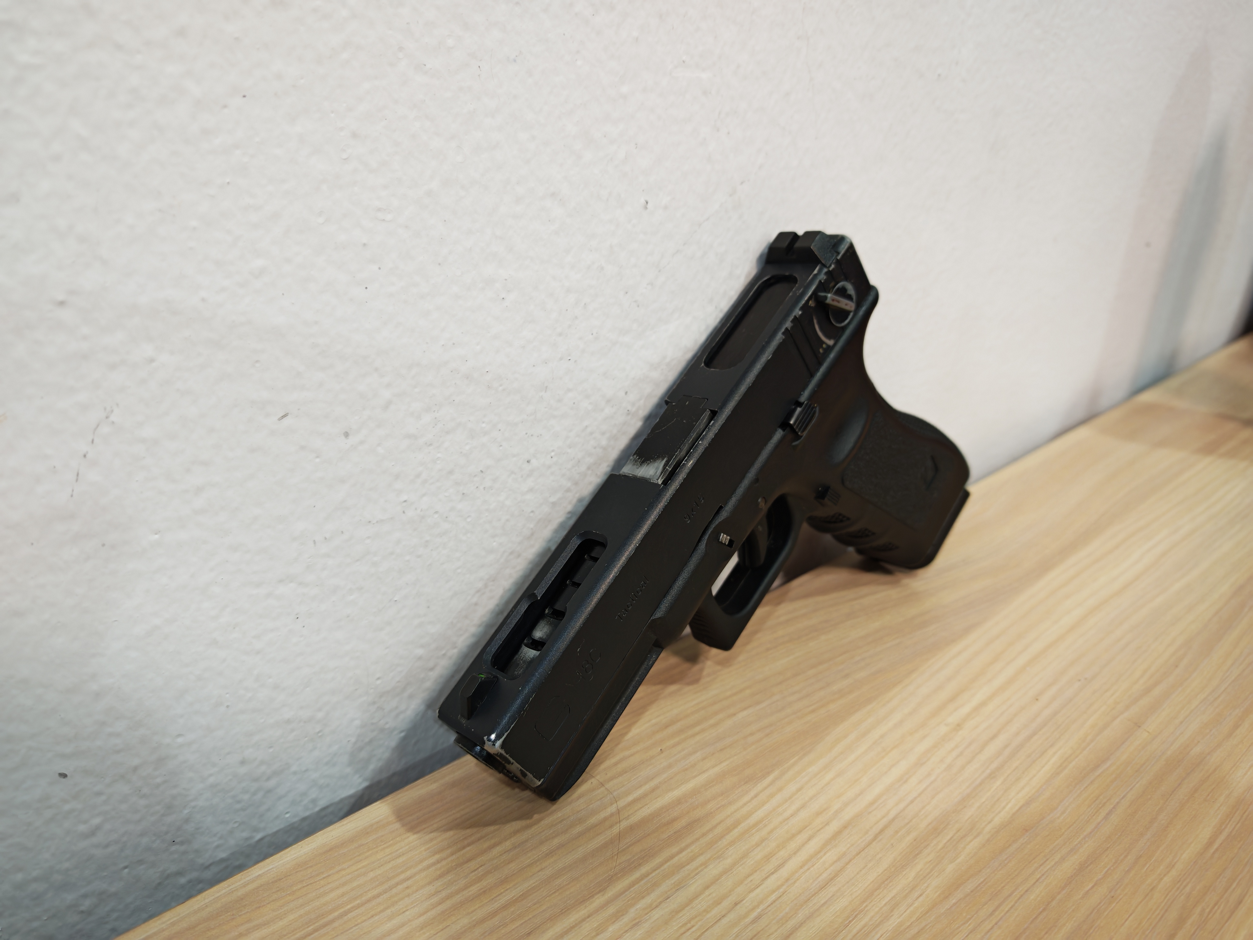 WE G18C Glock18C Gen3 Full Auto ไต้หวัน BB Gun บีบีกัน แบบแก๊ส ปืนอัดลม Airsoft Gun มือสอง