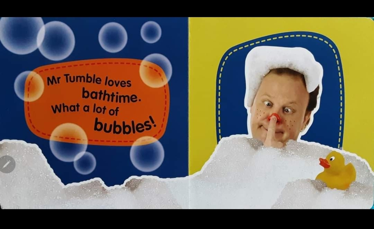 หนังสือนิทาน ภาษาอังกฤษ ปกแข็ง Board Book Mr Tumble's Bathtime Book/สภาพ 80-90%