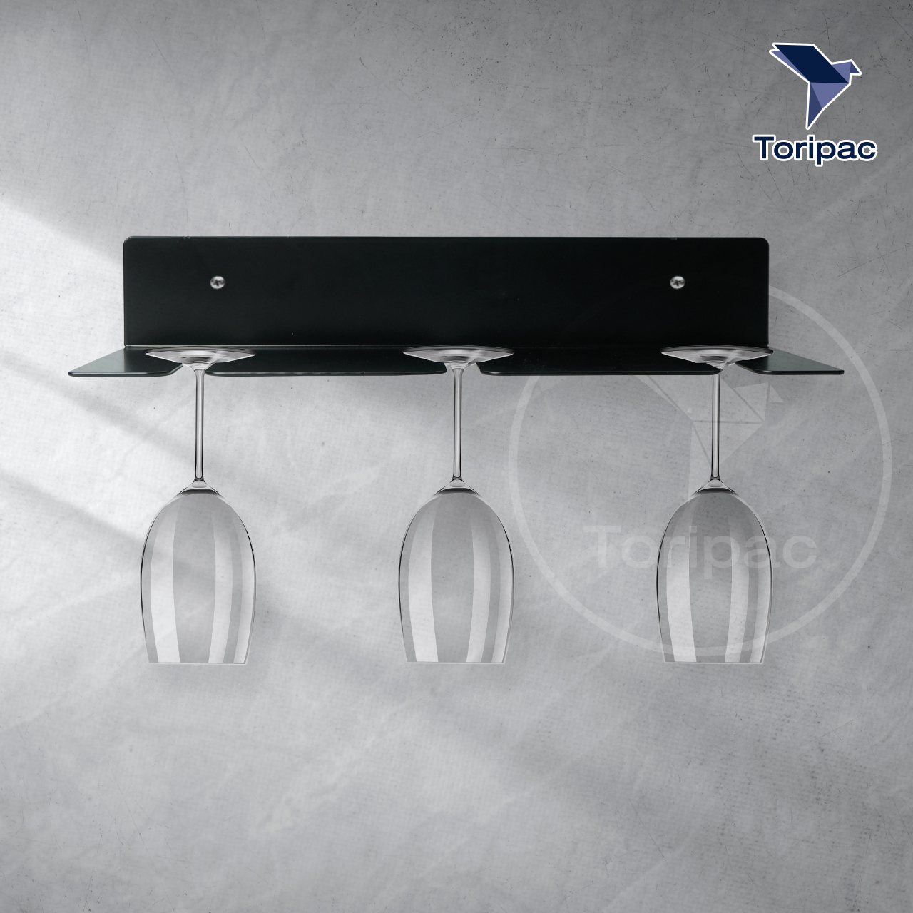 ที่แขวนแก้วไวน์ติดผนัง ผิวแฮร์ไลน์ พ่นสีพาวเดอร์โค้ทไม่เป็นสนิม พร้อมชุดน๊อตติดตั้ง