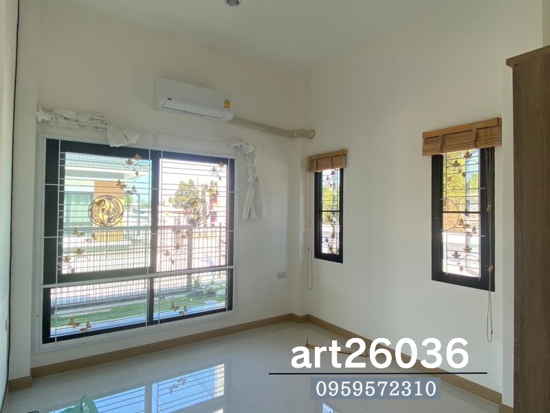 ติดตั้งเหล็กดัดพร้อมมุ้งลวด ประตูบานเปิด-ปิด หน้าต่าง กระจกสองสีบานเลื่อน