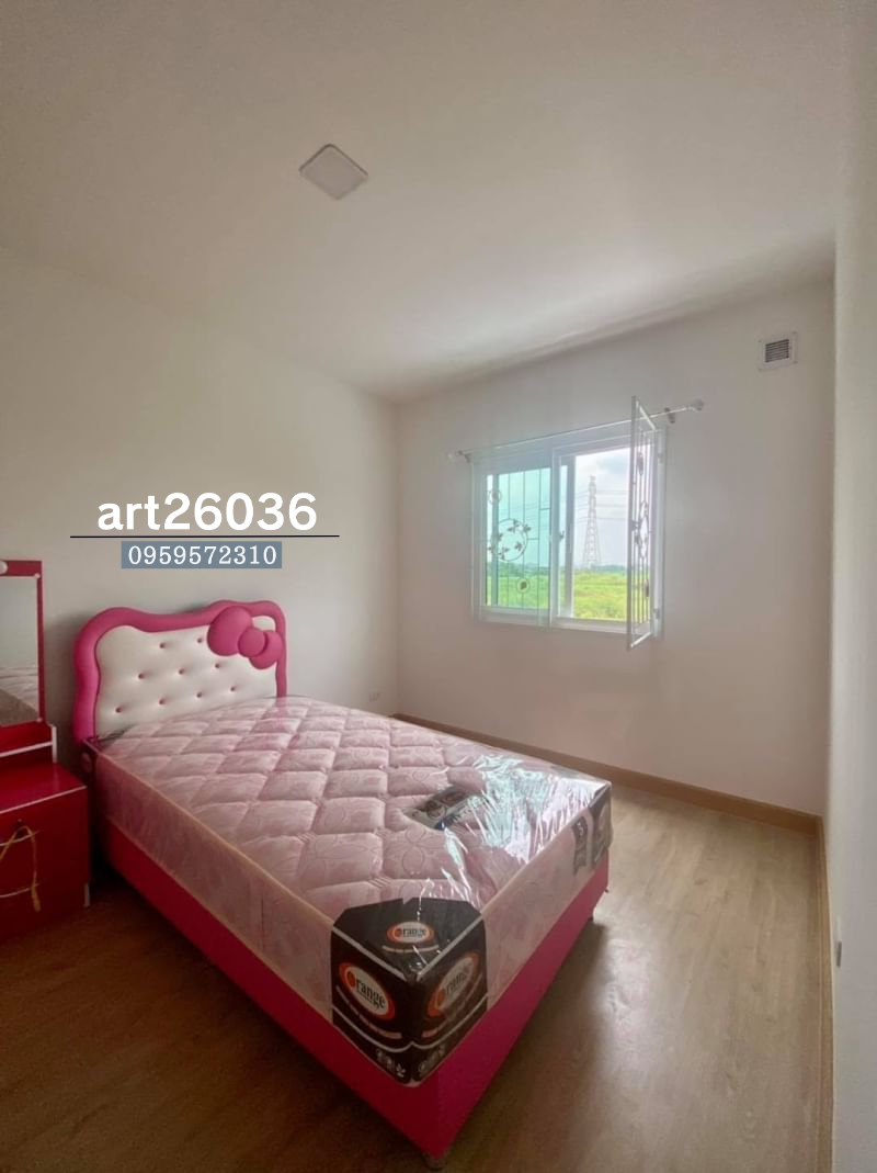 เหล็กดัดพร้อมมุ้งลวด ลายผีเสื้อวงกลม