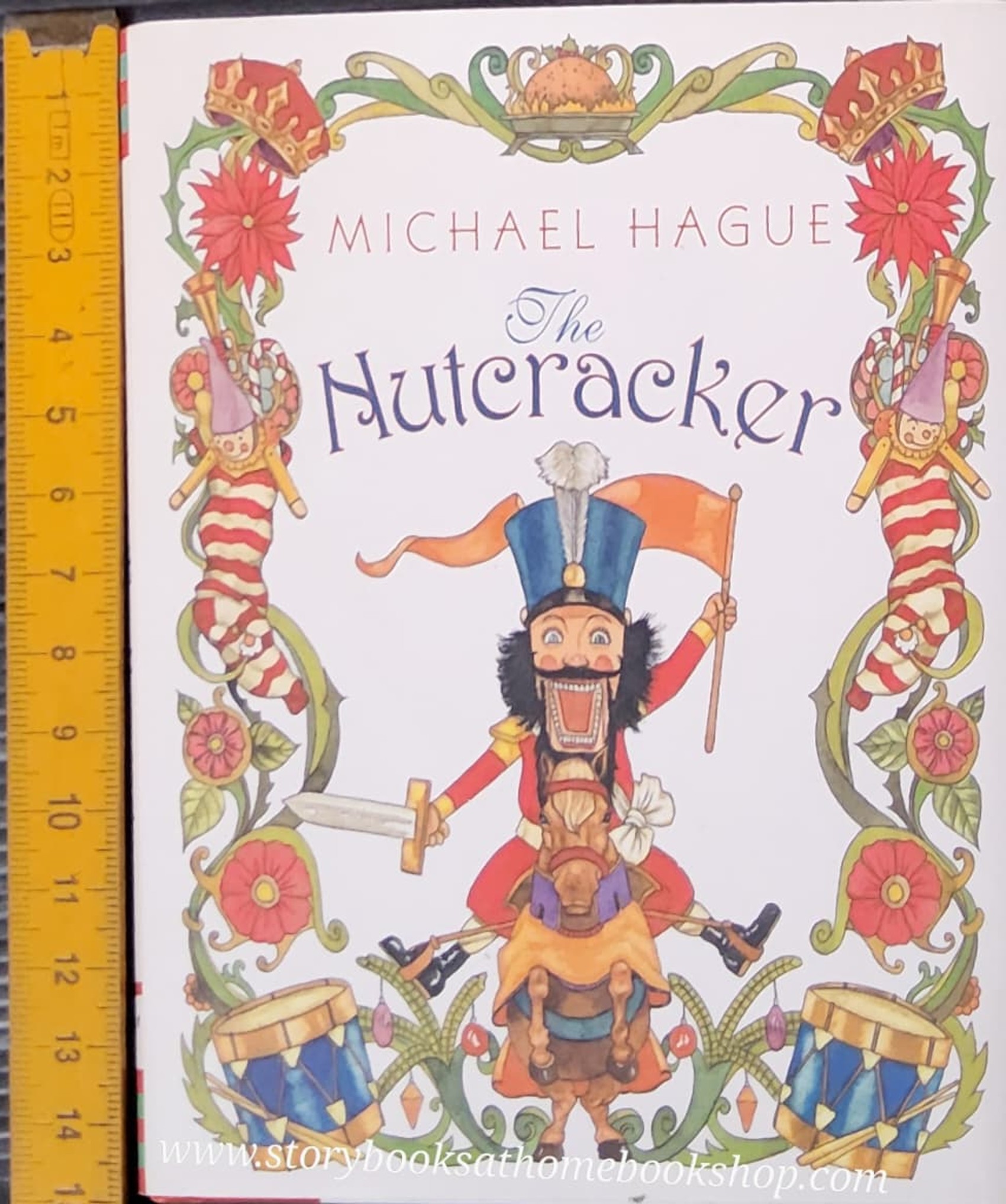 หนังสือนิทานปกแข็ง ** 🍅🍓 THE NUTCRACKER BY MICHAEL HAGUE
