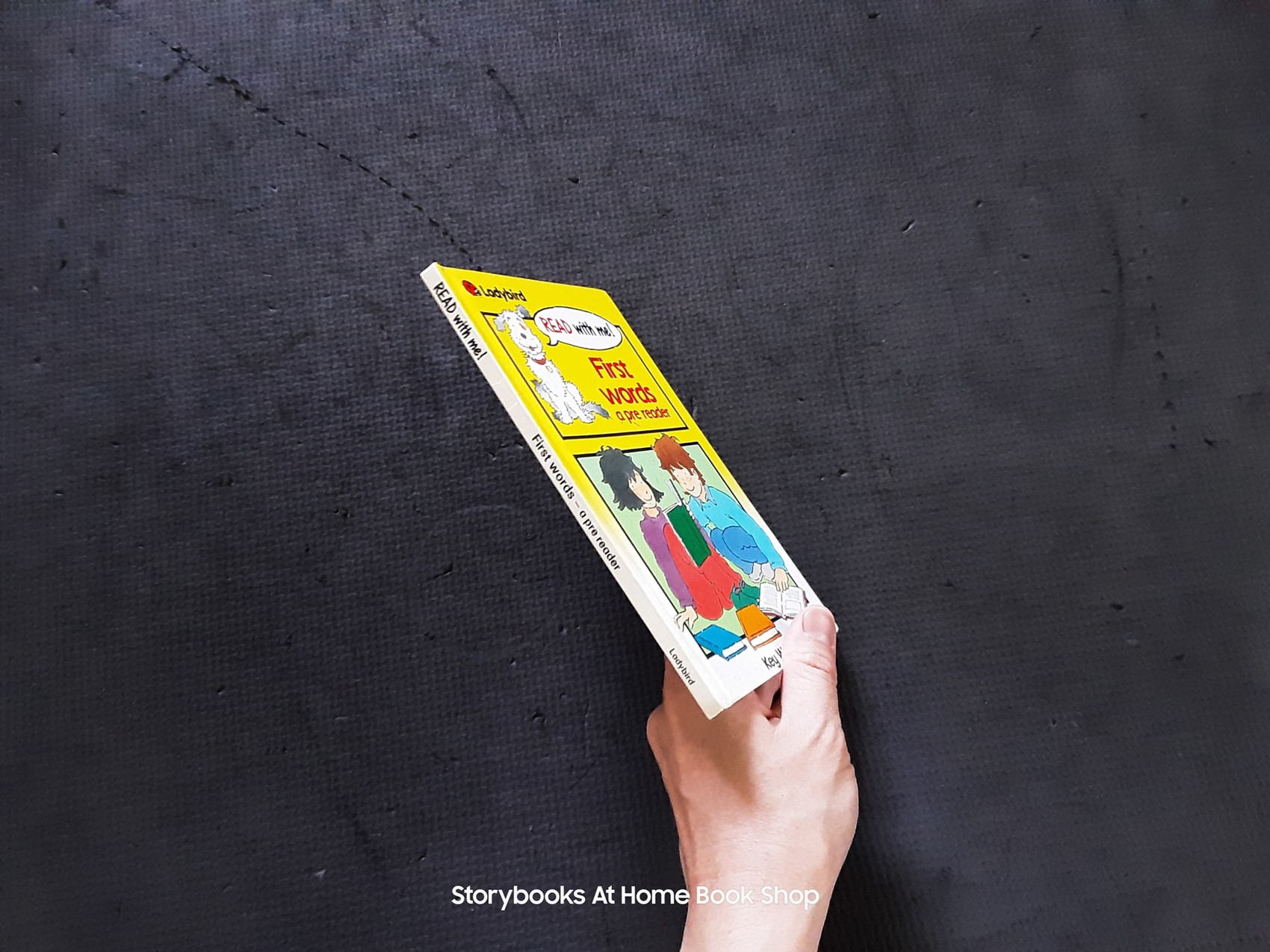 หนังสือนิทานปกแข็ง** 🍅🍓Read with me First words a pre reader