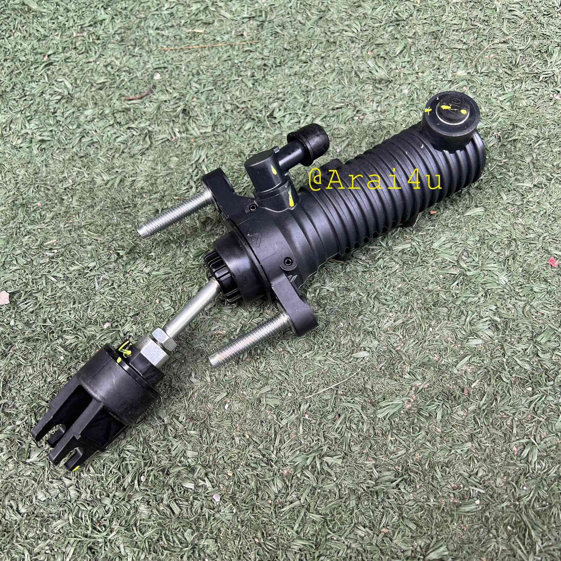 แม่ปั้มครัชบน TOYOTA REVO เครื่อง 2.8 (31420-0K060) ปั๊มคลัทซ์บน