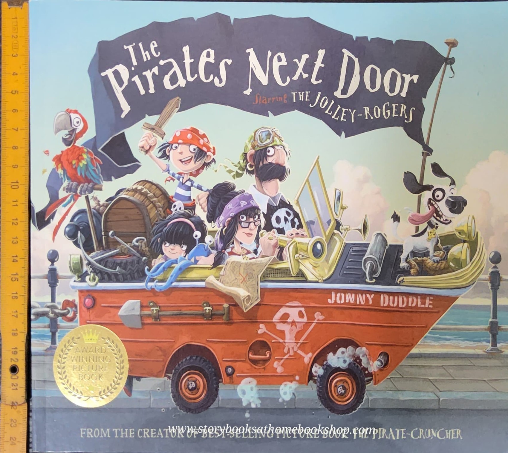 หนังสือนิทานปกอ่อน** 🍓🍓THE PIRATES NEXT DOOR STARRING THE JOLLEY-ROGERS 🍅🍅