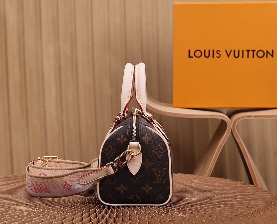 [Pre-order]กระเป๋าสะพาย Louis Vuitton Speedy Monogram Bandoulière 20- M46594 งานคุณภาพที่ดีที่สุด