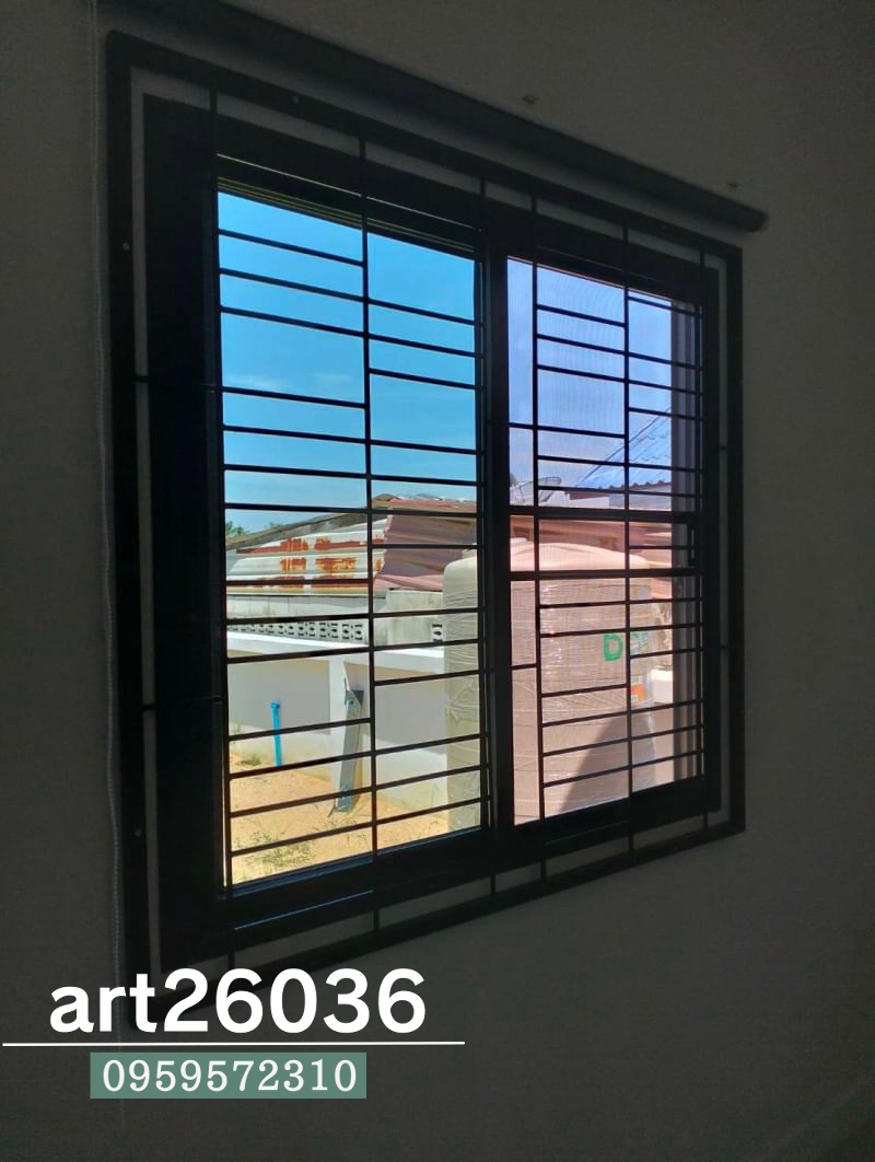 เหล็กดัด สไตล์โมเดิร์น สีดำ