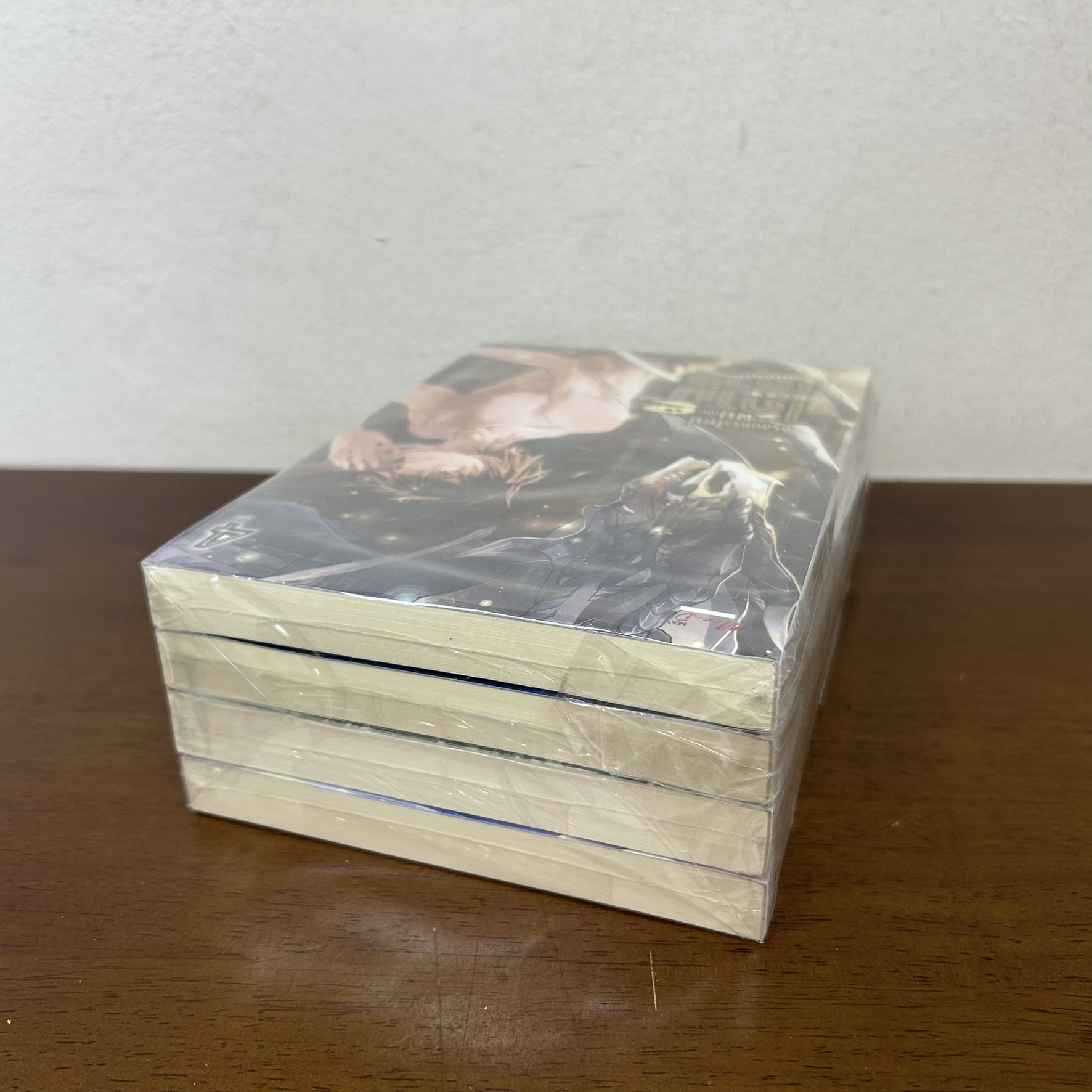 [YAOI] ครอบครัวใหม่ของผมเป็นไดโนเสาร์ เล่ม 1-4 จบ ครบชุด ... Yue Xia Sang (มือหนึ่งขีดสัน) นิยายวาย มีดี Meedee