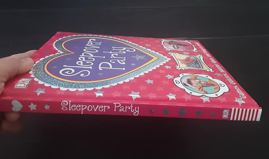 Activities Book** ð
ðSleepover Party