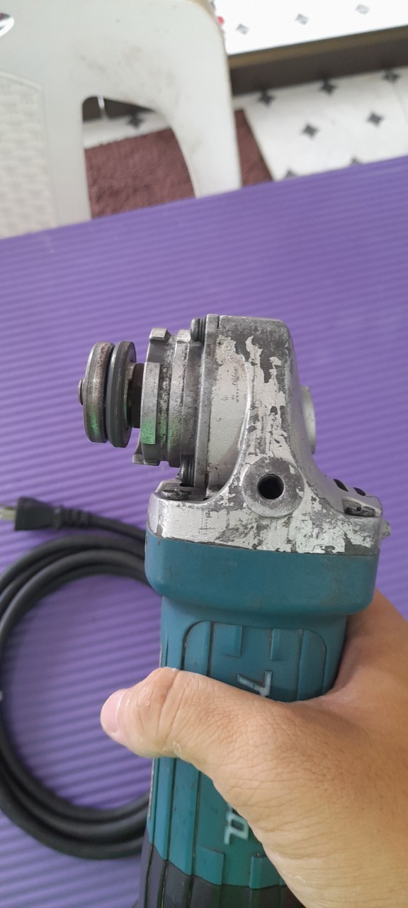 หินเจียร 4 นิ้ว Makita GA 4031