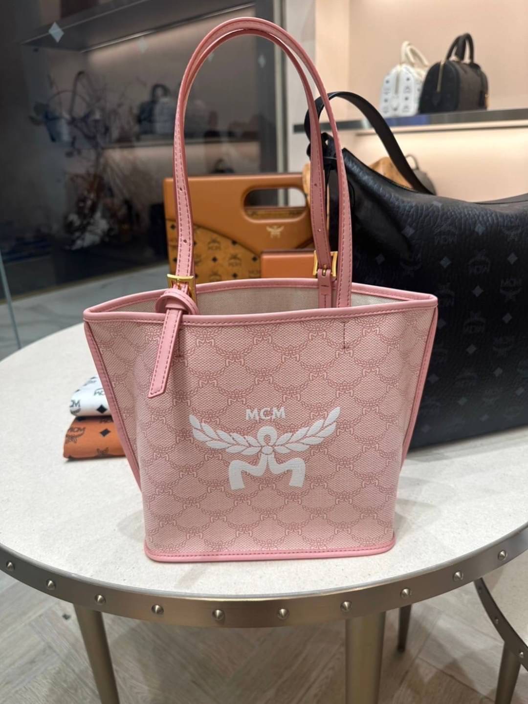 NEW MCM HIMMEL SHOPPER IN LAURETOS Sz.13.0 x 22.0 x 21.5 cm
