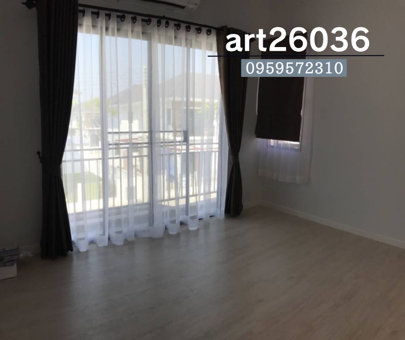 ผ้าม่านตาไก่ โทนสีน้ำตาลมีลาย พร้อมผ้าม่านโปร่ง