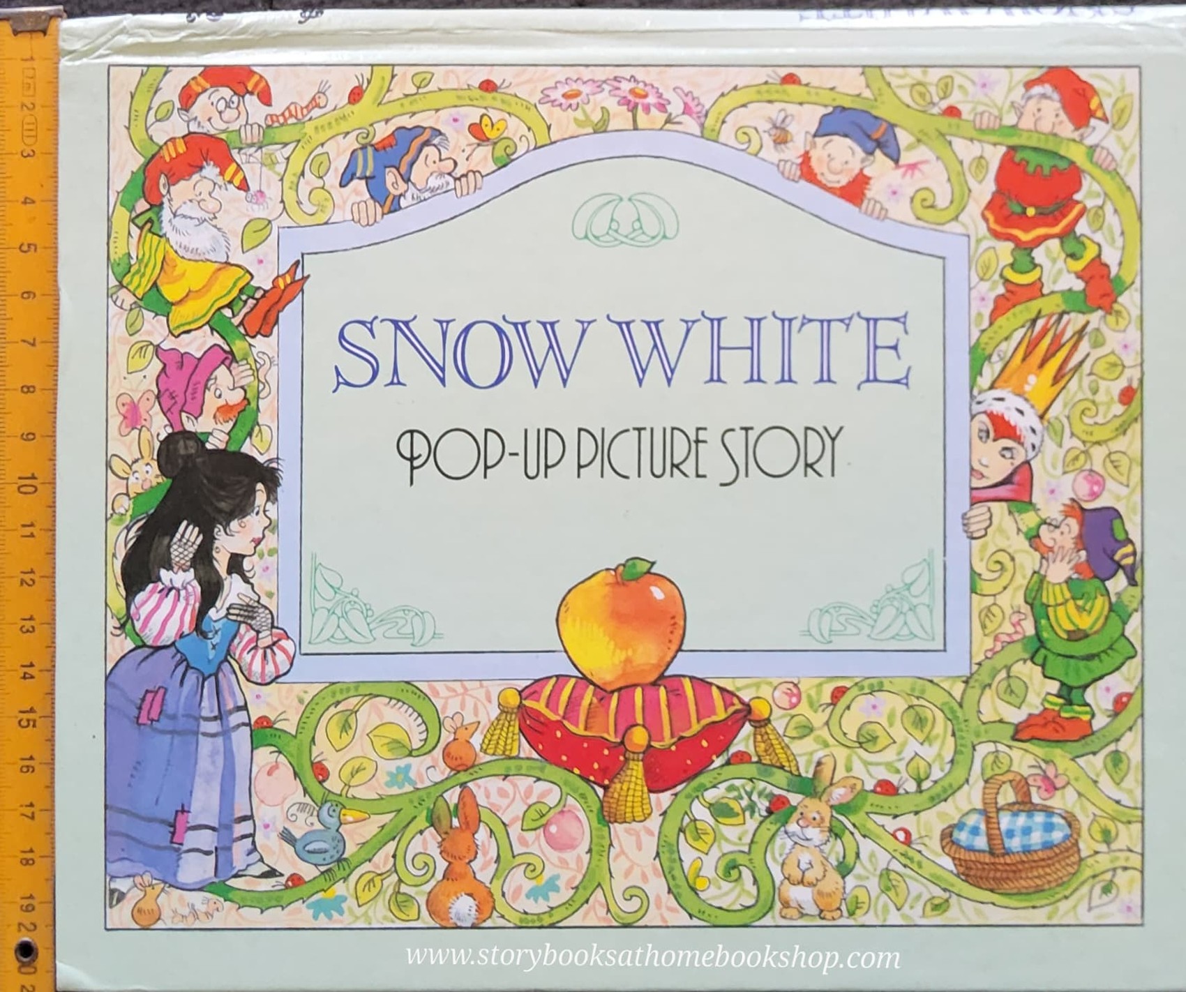 Pop-Up Book** ** หนังสือนิทานปกแข็ง** 🍅🍓SNOW WHITE POP-UP PICTURE STORY