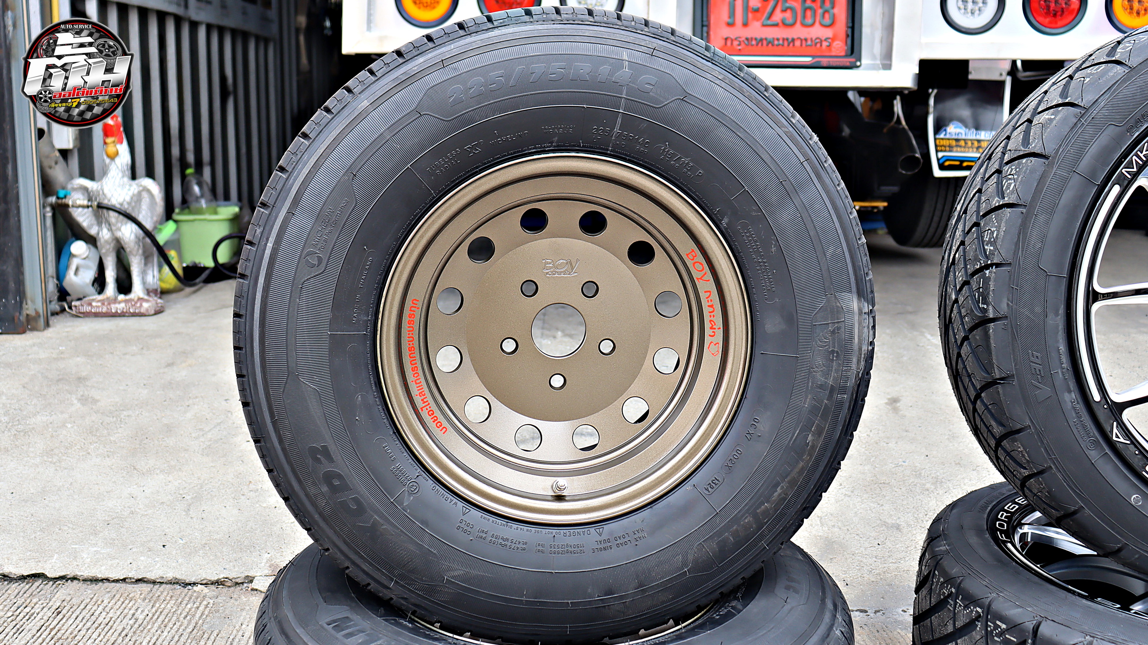 TOYOTA Z-Edition ป้ายแดง เปลี่ยนล้อยาง MK Sport M3 ขอบ18นิ้ว ยาง KINTO V-36 245/45R18 100W