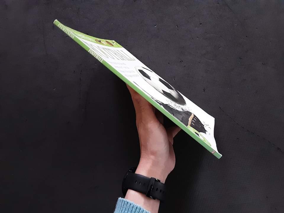 Knowledge Book ** 🍓🍓DK EYEWITHNESS FOOTBAL