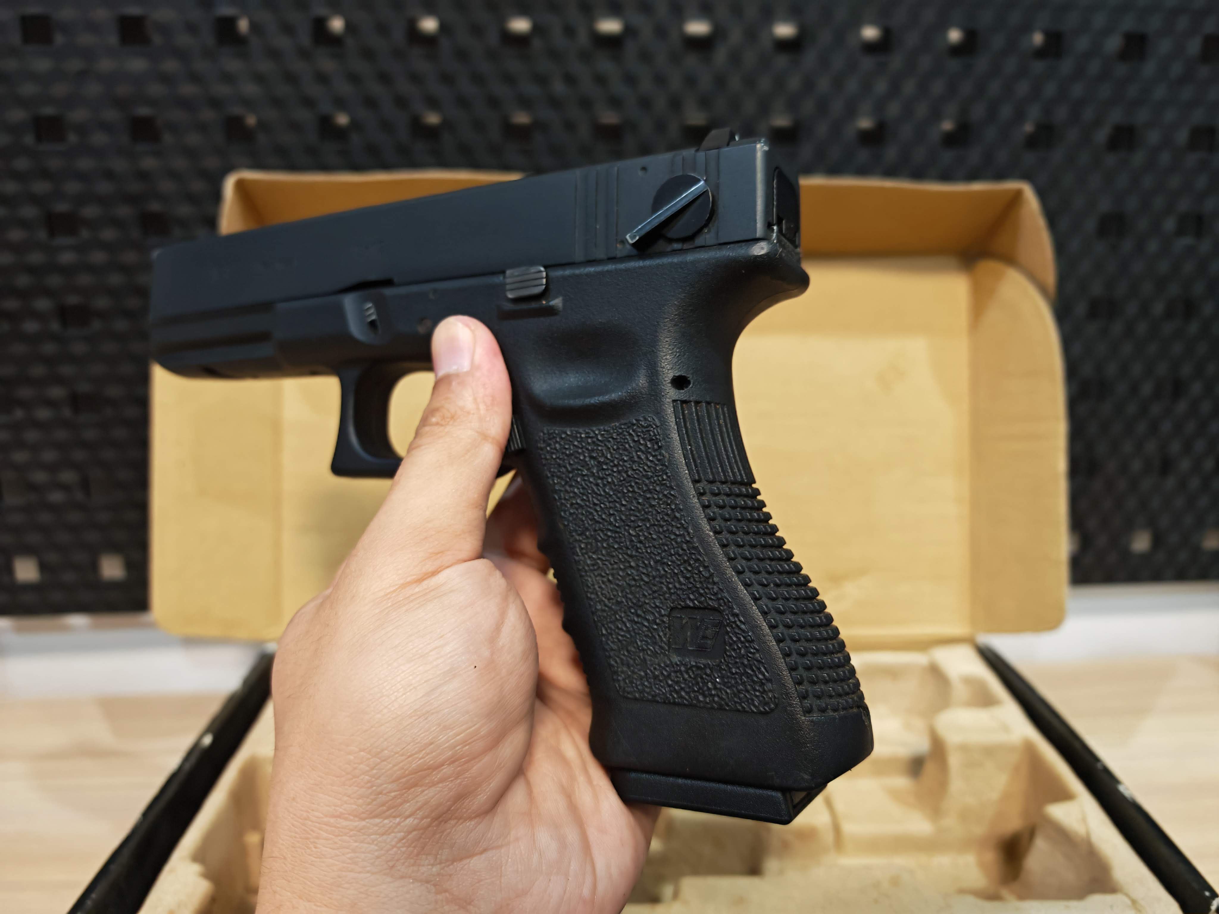 WE G18C Glock18C Gen3 Full-Auto ไต้หวัน GBB BB Gun บีบีกัน แบบแก๊ส ปืนอัดลม Airsoft Gun มือสอง