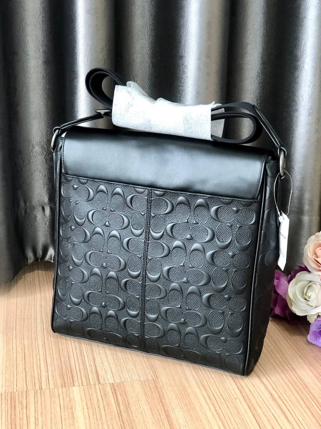 New Coach Bag In Signature Leather 🍒ขนาด 10 1/2" (L) x 10 1/2" (H) x 3" (W