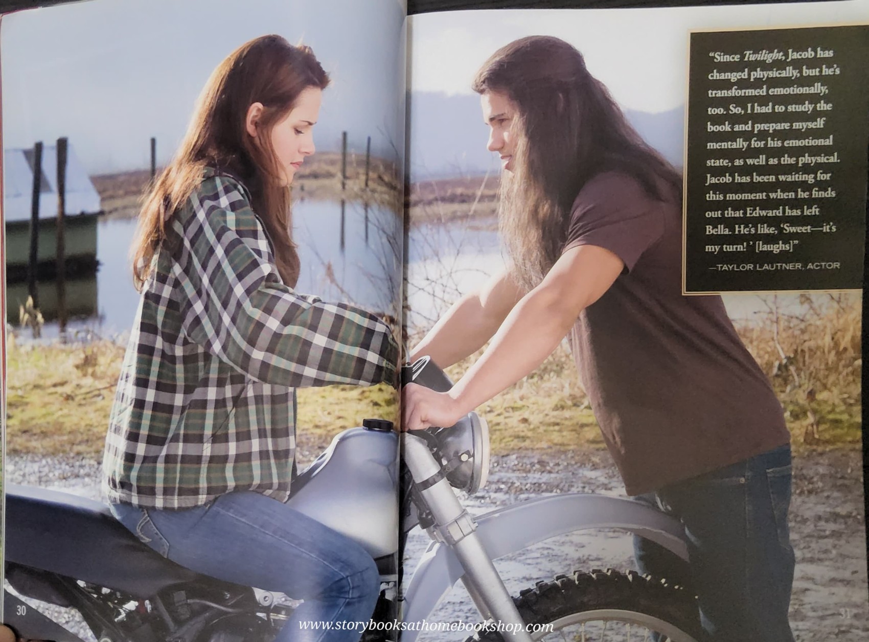 MOVIE STORY** 🍅🍓THE TWILIGHT SAGA NEW MOON