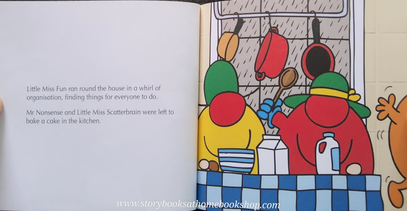 หนังสือนิทานปกอ่อน** 👉LITTLE MISS&MR.MEN👍 🍅🍅MR. MEN RAINT DAY by Roger Hargreaues