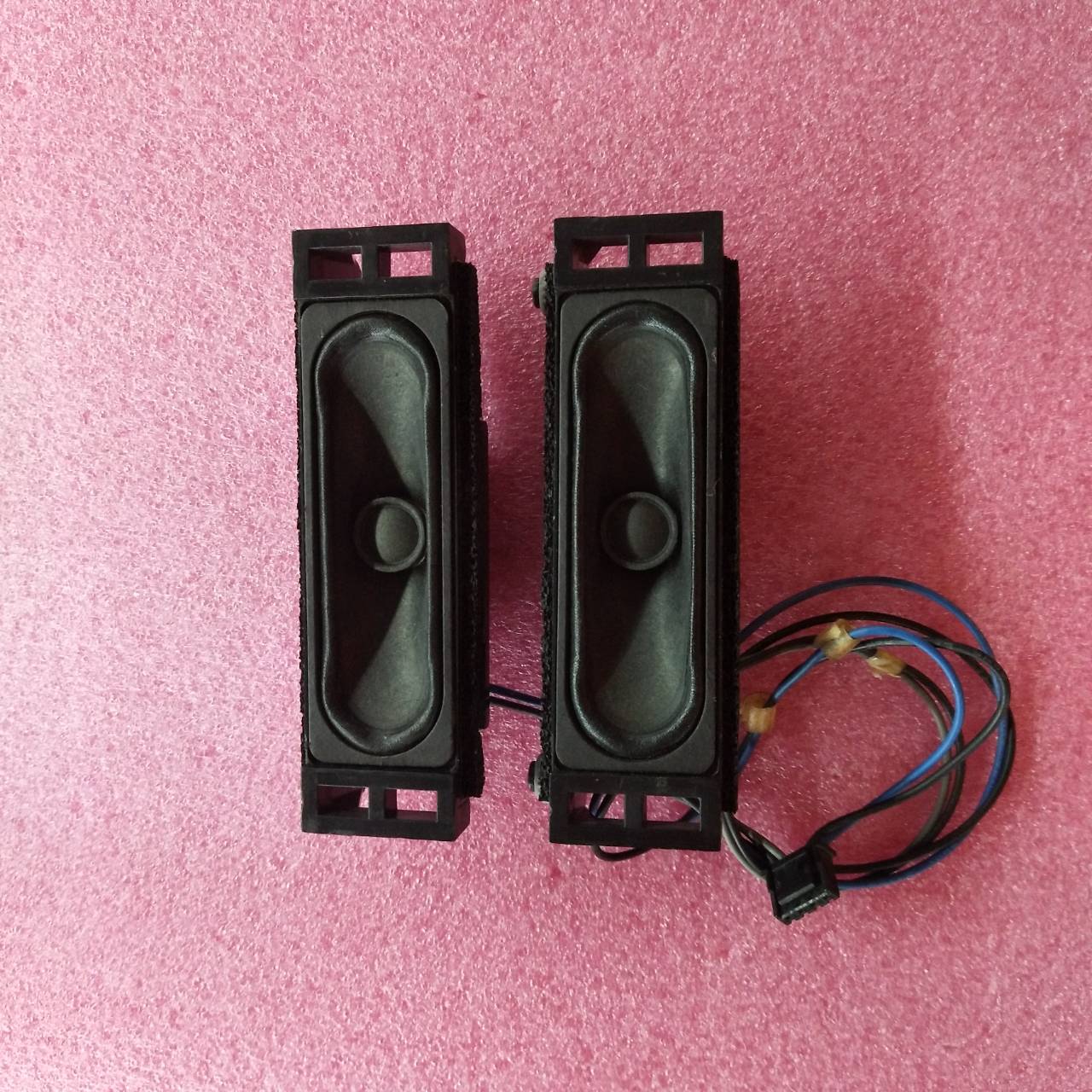 ลำโพงทีวี แอลจี LGของแท้ถอดจากเครื่อง รุ่น32LF510D พาร์ทEAB64048301 และรุ่นอื่นที่พาร์ทเหมือนกัน