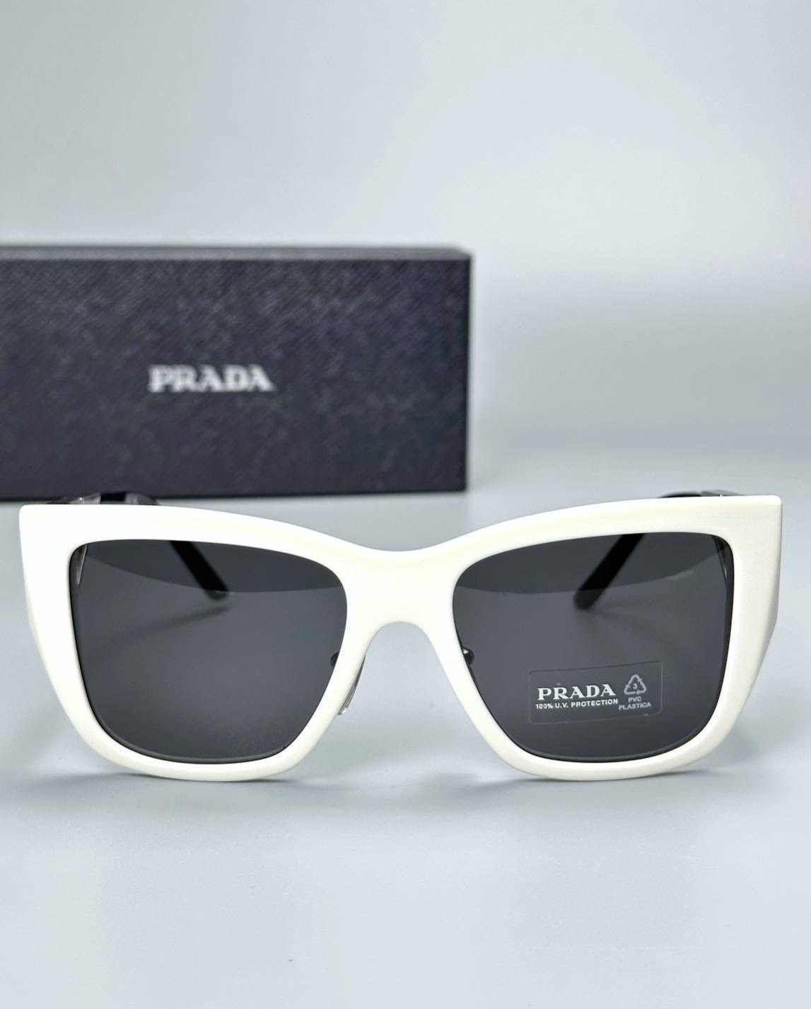 New prada sunglasses White เลนส์ 54 มม อุปกรณ์กล่อง บุ๊ค ผ้าเช็ดเลนซ์