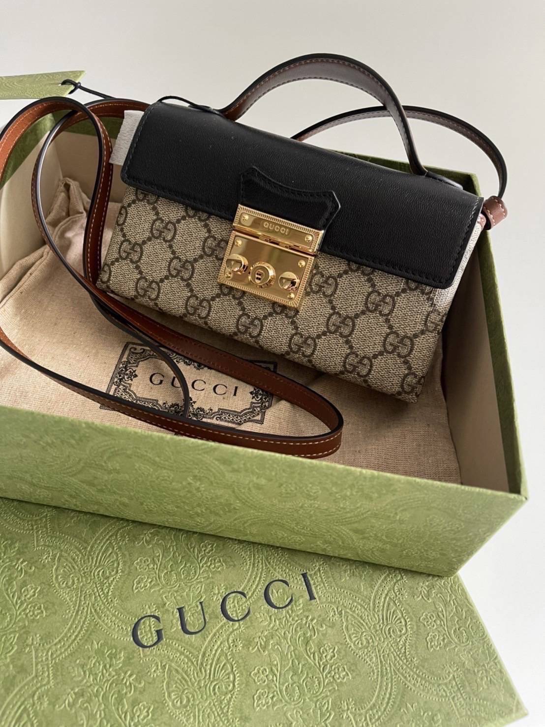 New Gucci Padlock Mini งานช็อป น่ารักมาก ใส่มือถือได้ทุกรุ่น ขนาด 7 x 4 x 2 นิ้ว