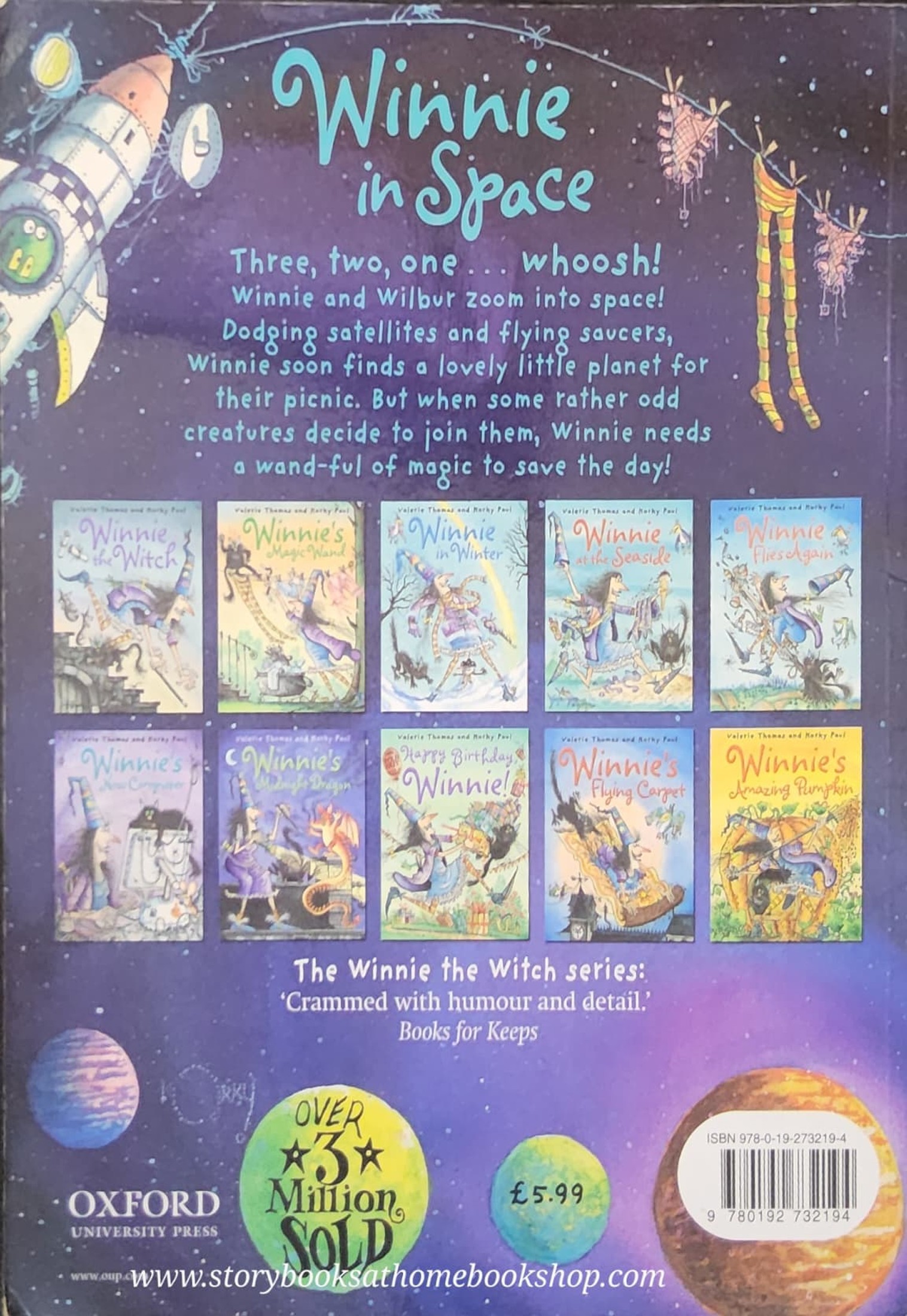 หนังสือนิทานปกอ่อน** 🍅WINNIE the Witch: WINNIE IN SPACE by Valerie Thomas and Korky Paul