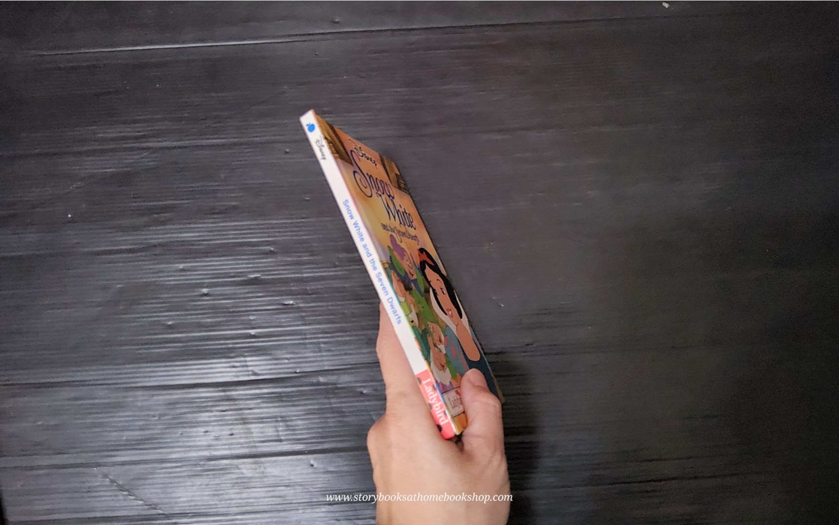 หนังสือนิทานปกแข็ง** 🍅🍓Disney Snow White and the Seven Dwarfts