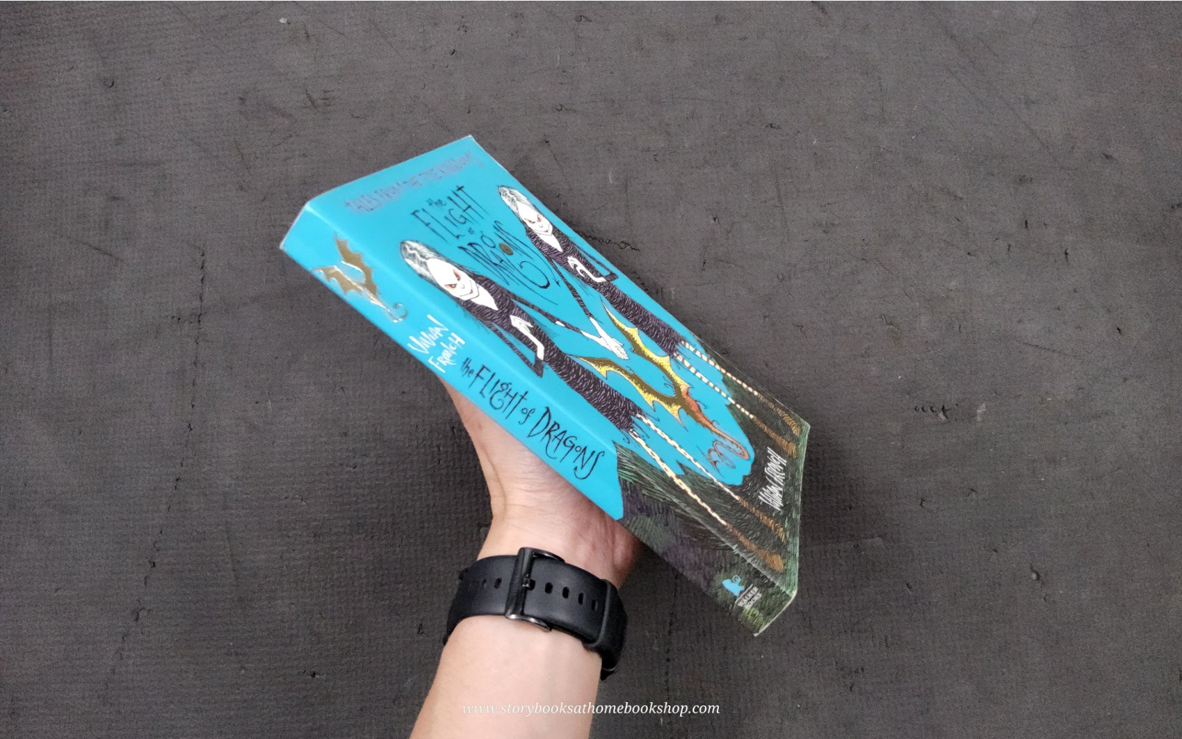 วรรณกรรมเยาวชน ** **หนังสือนิทานปกอ่อน** 🍅🍅TALES FROM THE FIVE KINGDOMS THE FLIGHT OF DRAGONS BY VIVIAN FRENCH