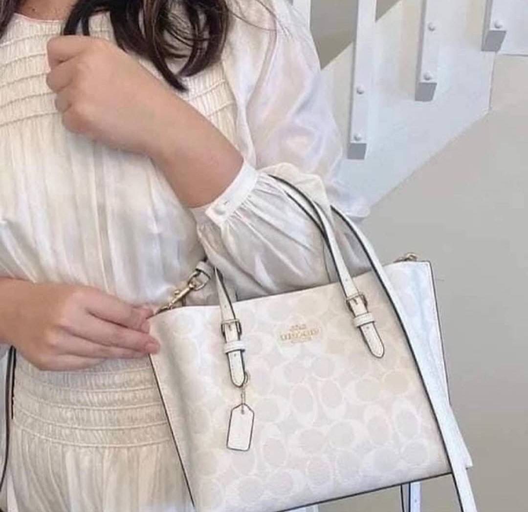 NEW COACH MOLLIE TOTE 25 ขนาด ปาก10.5" x ฐาน9.5" x สูง7.5" x กว้าง4.75"