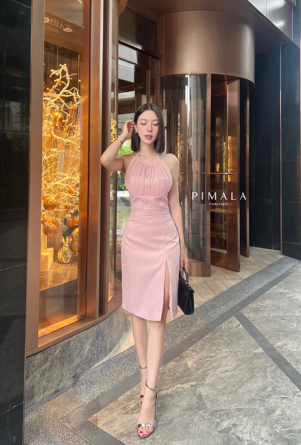 เดรส+เข็มกลัดโบว์เพชรหรู