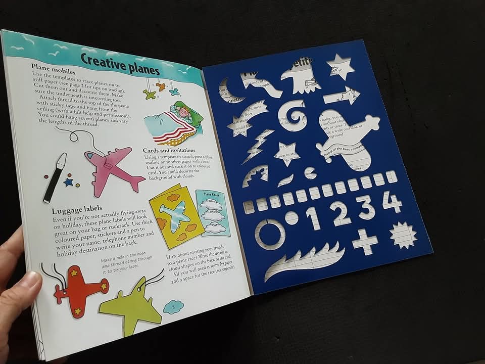 ACTIVITIES BOOK** ð
ðMAKE AND COLOUR PAPER PLANES PLUS STENCIL
