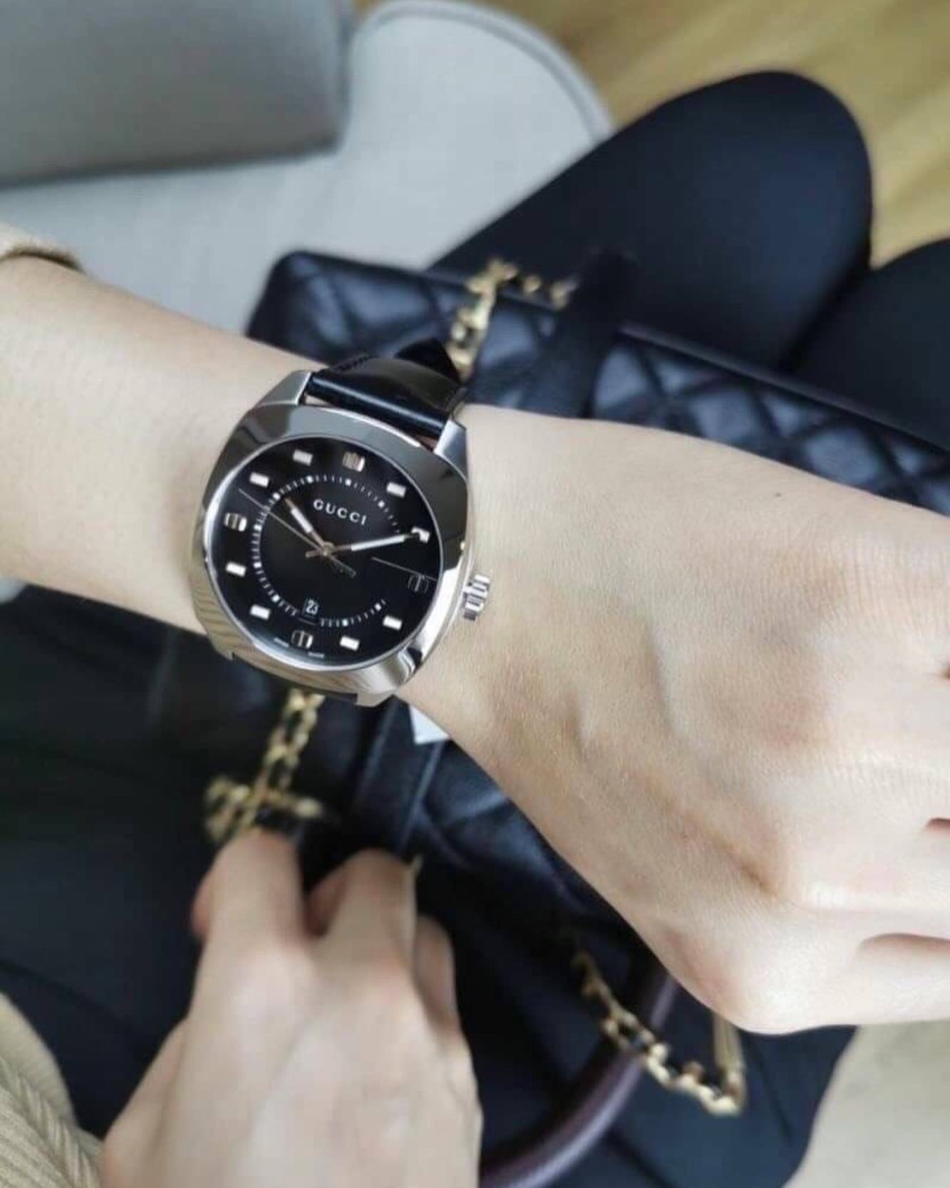 New Gucci Watch หน้าปัดดำ ขอบเงิน 🤍🤍 ขนาด 41mm. สายหนังแท้