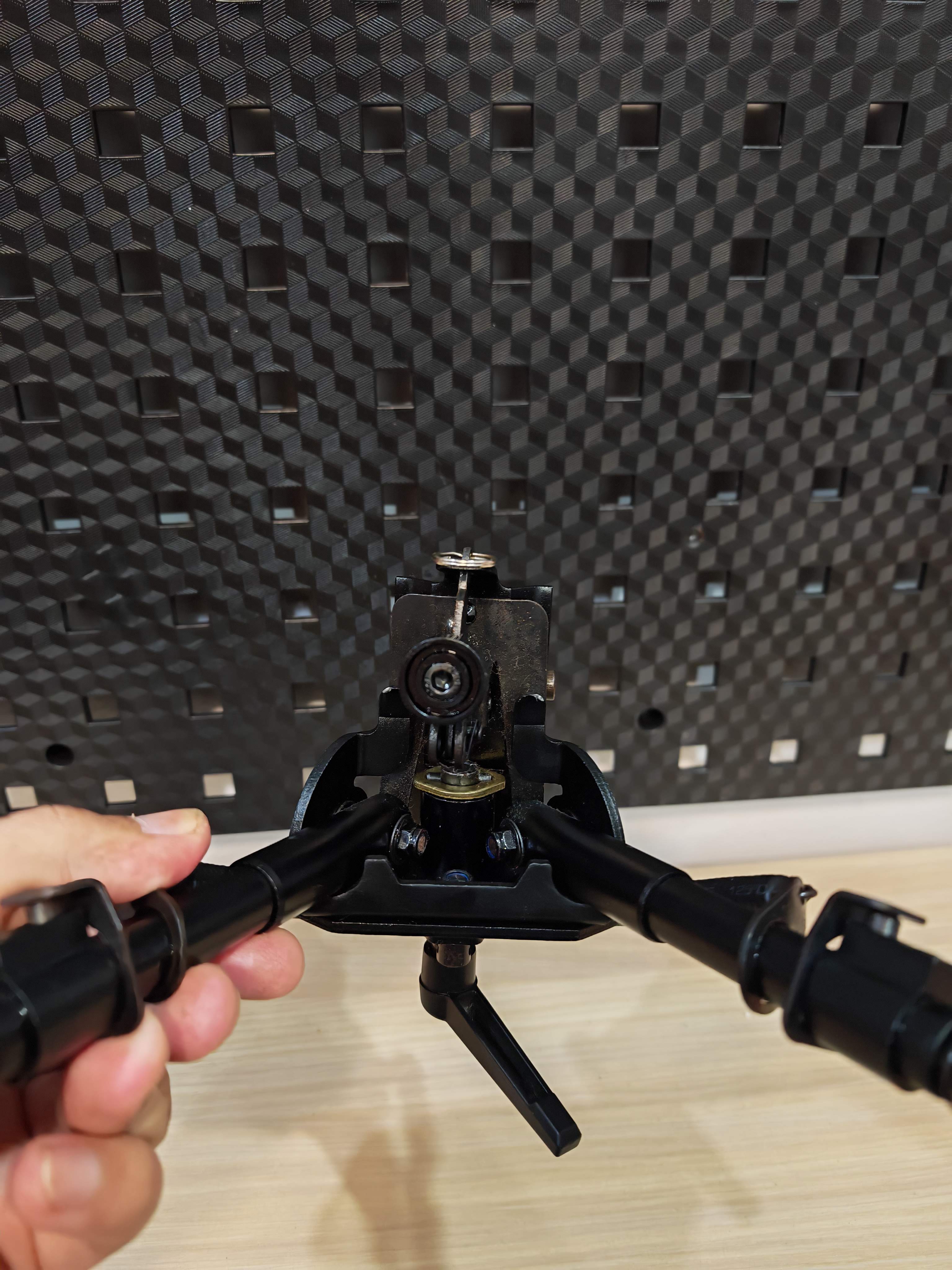 ขาทรายสปริง Harris 6-9 นิ้ว Pod Lock พร้อมที่ล็อคกับราง Picatinny มือสอง