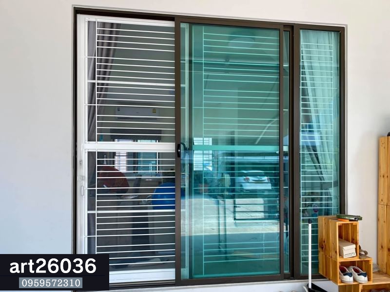 เหล็กดัด สีขาว ประตู บานเลื่อน