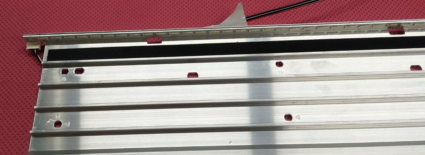 หลอดแบคไลน์ทีวีโซนี่ SONY ของแท้มือสองถอดจากเครื่อง รุ่นKDL-47W804A