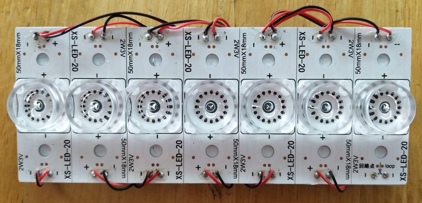 หลอดDIY เหลี่ยม 3V 2W มีเทปกาว 2 หน้าติดมาด้านหลังให้เรียบร้อย