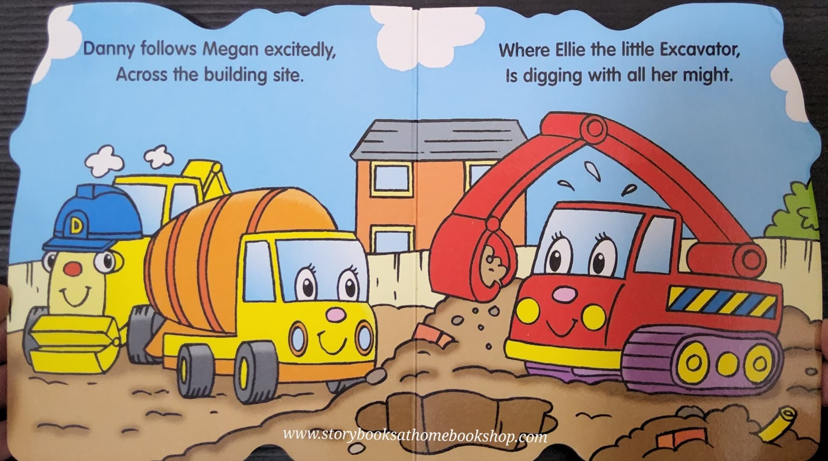 BOARD BOOK** 🍅🍅DANNY THE DIGGER