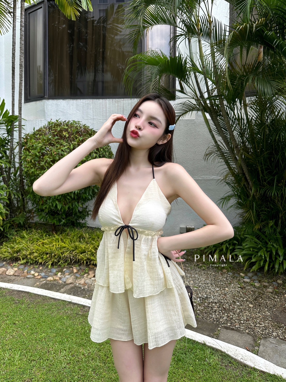 SETเสื้อผูกหน้าอกเข้าหากันมีสายผูกคอสีดำ