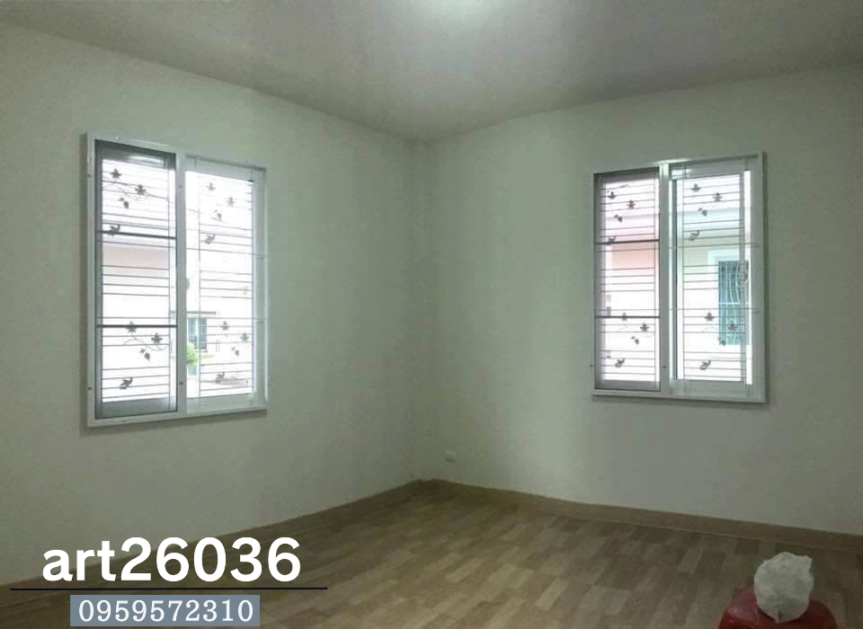 เหล็กดัดพร้อมมุ้งลวด บานประตูและหน้าต่าง