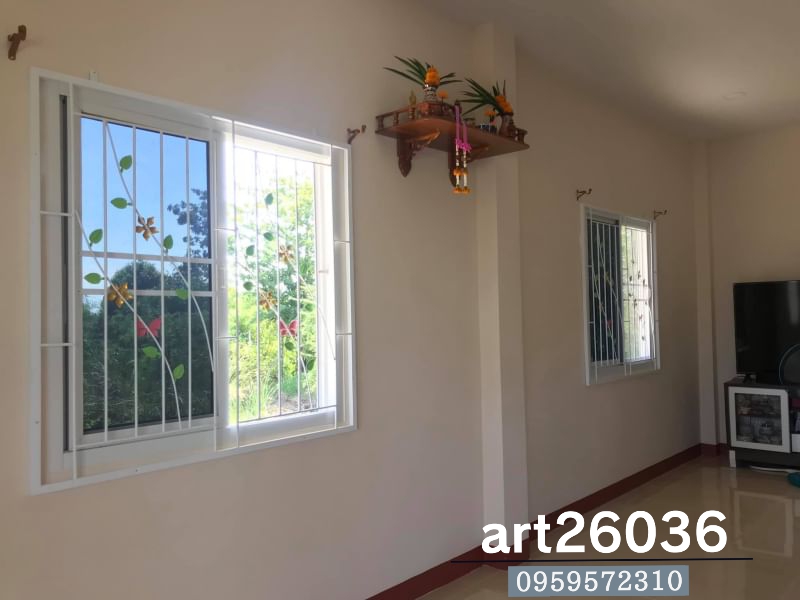 เหล็กดัดสีอบพร้อมมุ้งลวด ผีเสื้อ