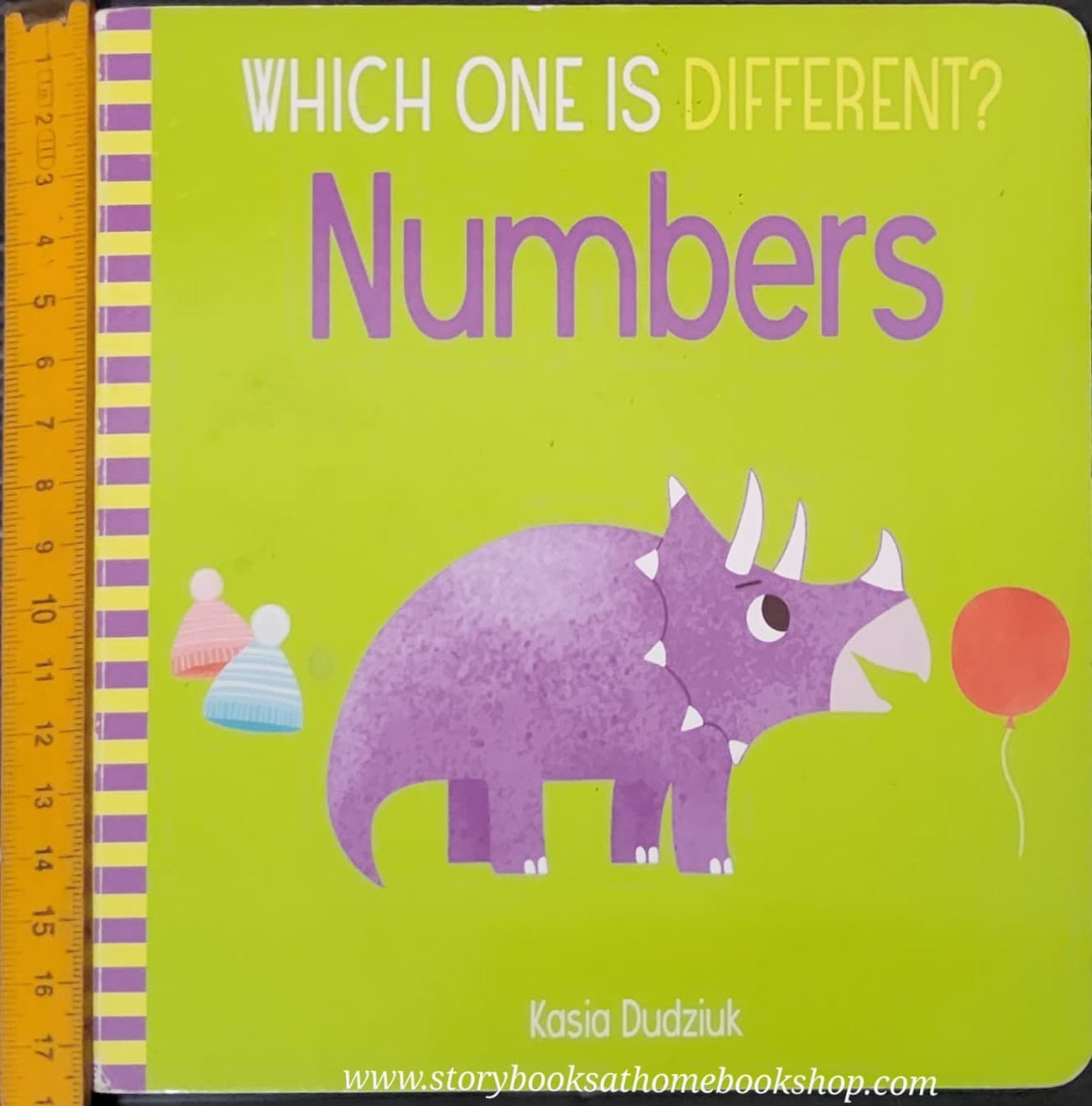 BOARD BOOK** 🍅🍓WHICH ON IS DIFFERENT? NUMBERS