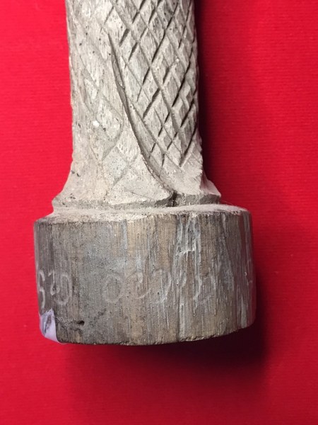 เจ้าแม่จามเทวี ไม้แกะ มีรอยจารหลวงปู่ ได้มาจากเชาวกะเหรี่ยง แม่วาง จ.เชียงใหม่ เคยไปช่วยหลวงปู่สร้างวัด