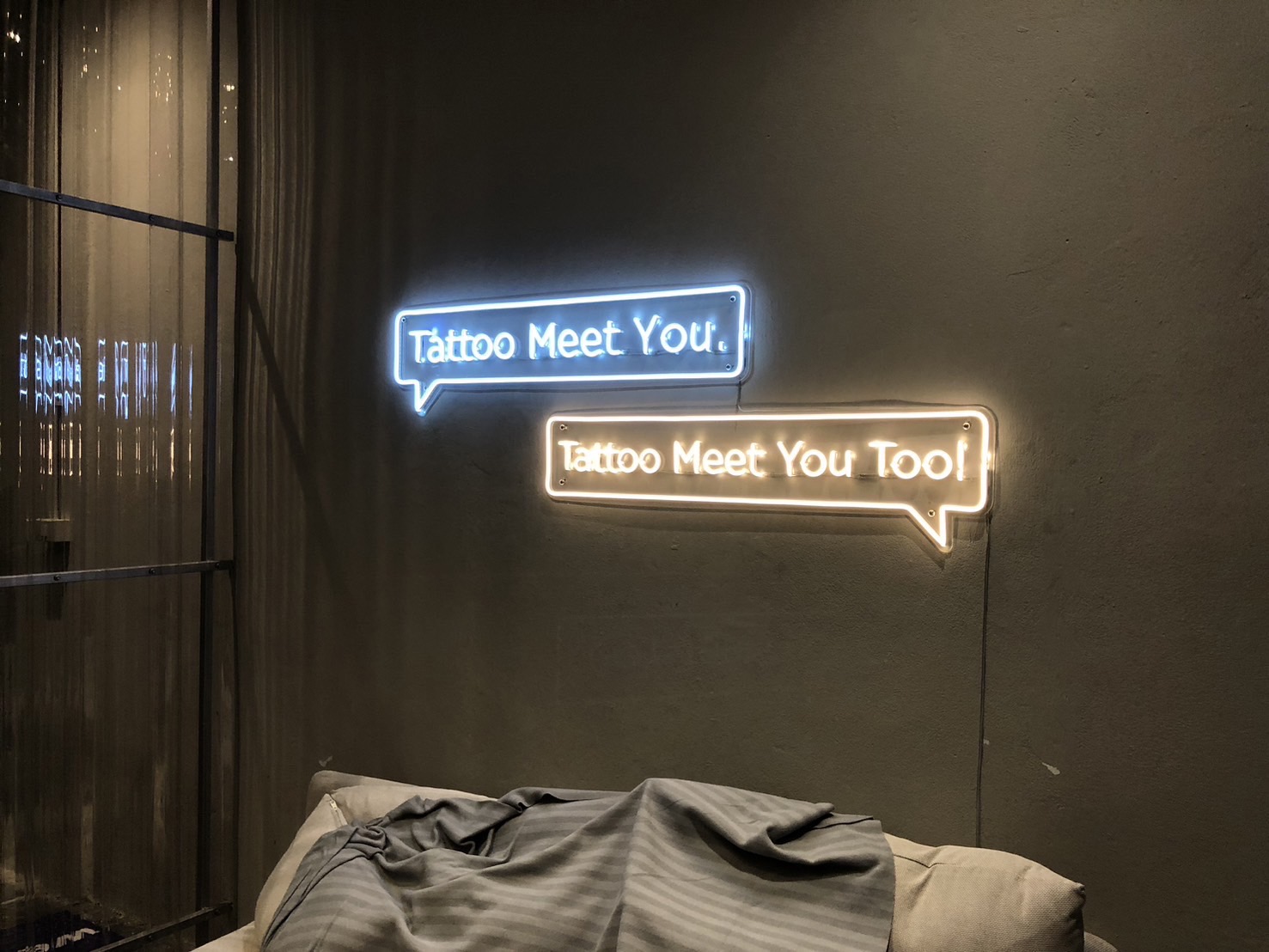 งานผลิตติดตั้ง ตู้ไฟสำเร็จรูป กล่องไฟอะคริลิคไฟออกรอบตัว ป้ายไฟนีออนดัดledflex ป้ายคลองสาน