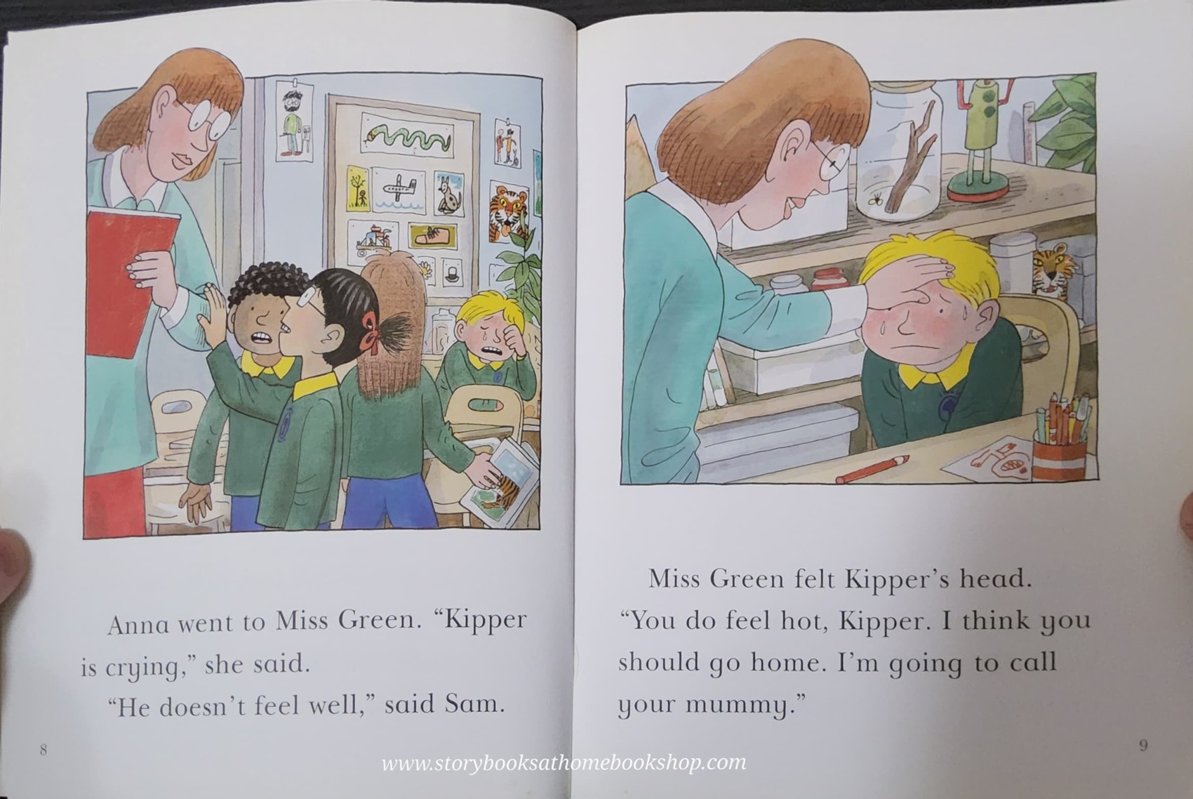 หนังสือนิทานปกแข็ง** 🍅READ AT HOME:FIRST EXPERIENCES: AT THE DOCTOR