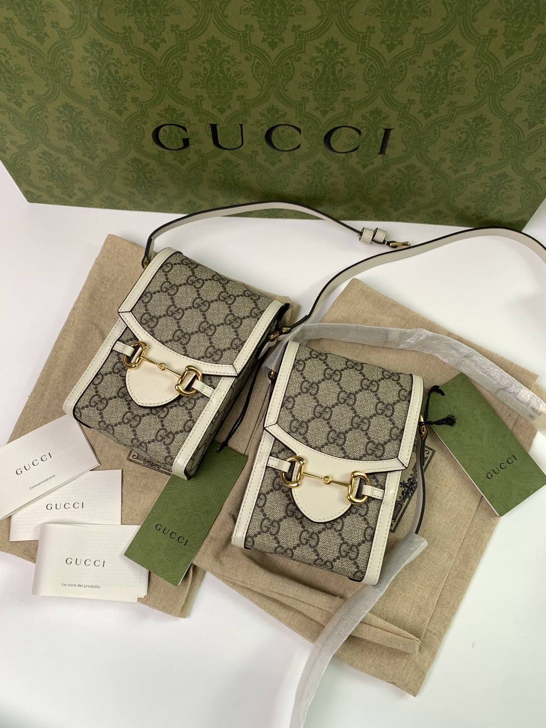 NEW GUCCI HORSEBIT 1955 สีขาว 🌷 มาเพิ่ม ลอตนี้ราคาดี Size กว้าง 11.5 ซม. x สูง 17 ซม. x ลึก 4 ซม. อุปกรณ์ถุงผ้า การ์ด