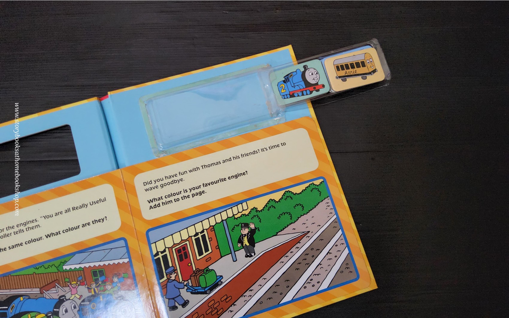 MAGNETS BOARD BOOK ** 🍅🍓MY THOMAS MAGNET BOOK WITH 8 CHARACTER MAGNETS!