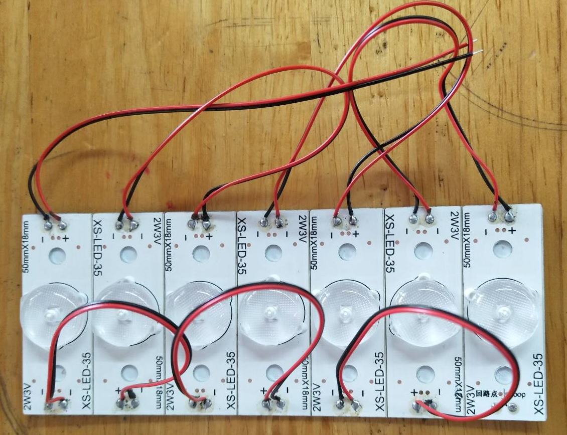 หลอดDIY กลม 3V 2W มีเทปกาว 2 หน้าติดมาด้านหลังให้เรียบร้อย