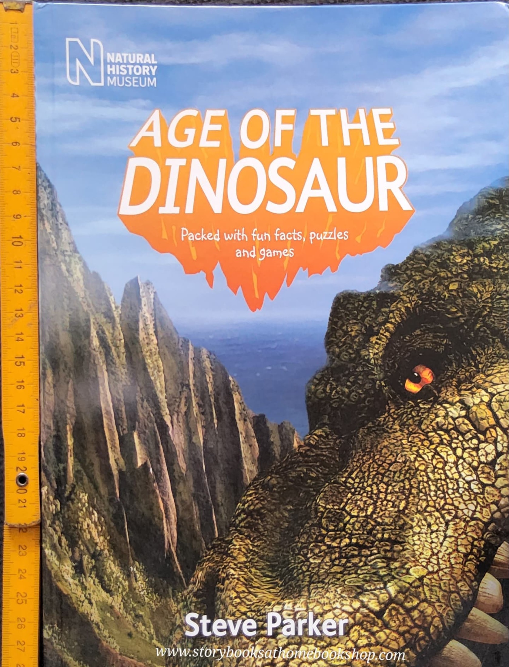 Knowledge and Puzzle Book** 🍓🍓 NATURAL HISTORY MUSEUM:AGE OF THE DINOSAUR