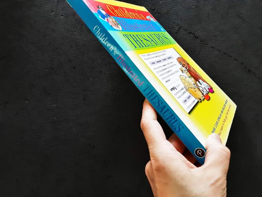 Knowledge Book ** ððCHILDREN'S ILLUSTRATED THESAURUS
